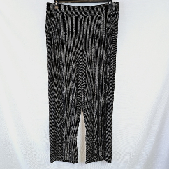 NWT Torrid Pull On Wide Leg Stretch High Rise Glitter Stripe Pant size 1 - Picture 4 of 12